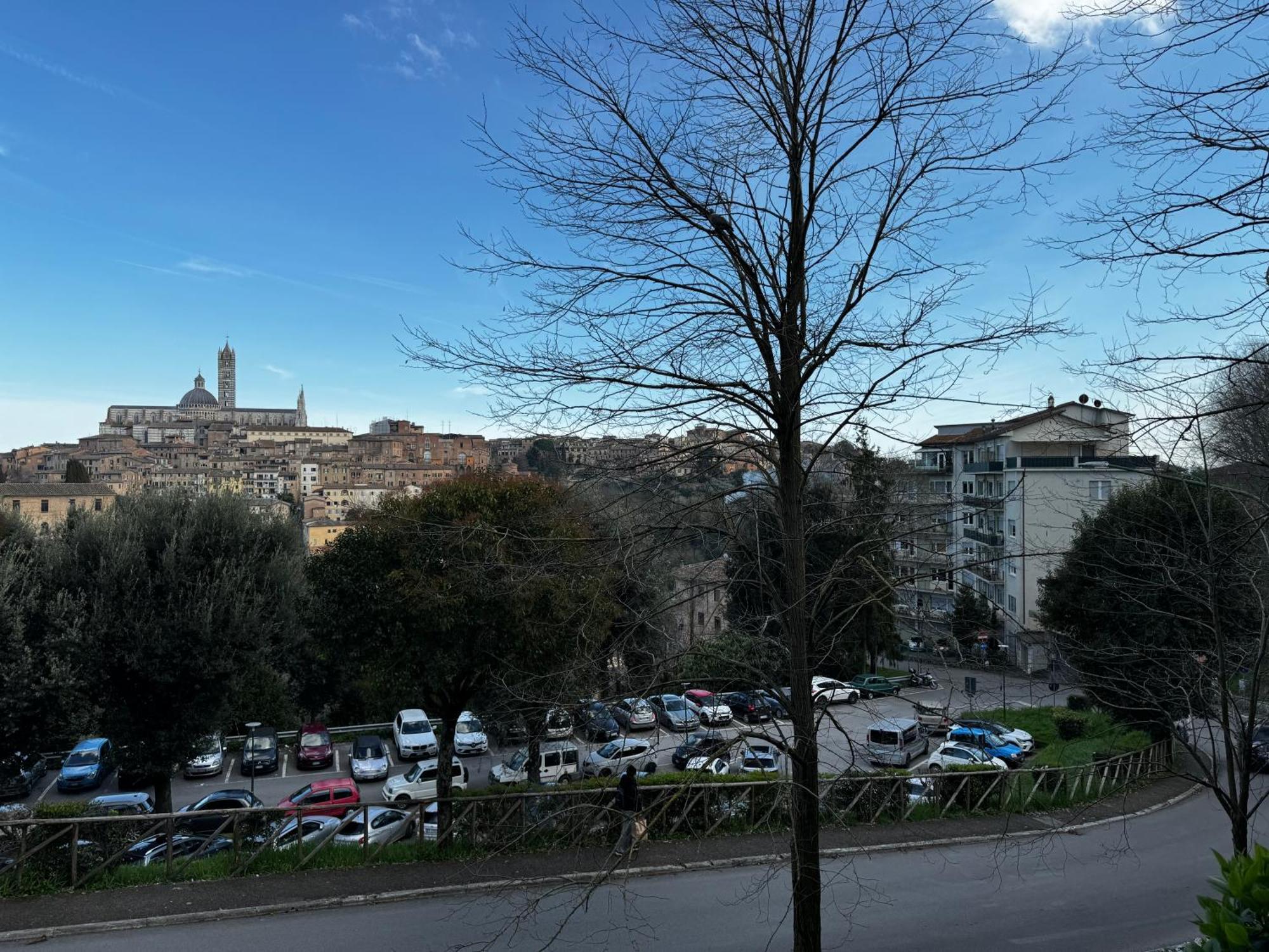 Skyline Siena Apartman Kültér fotó