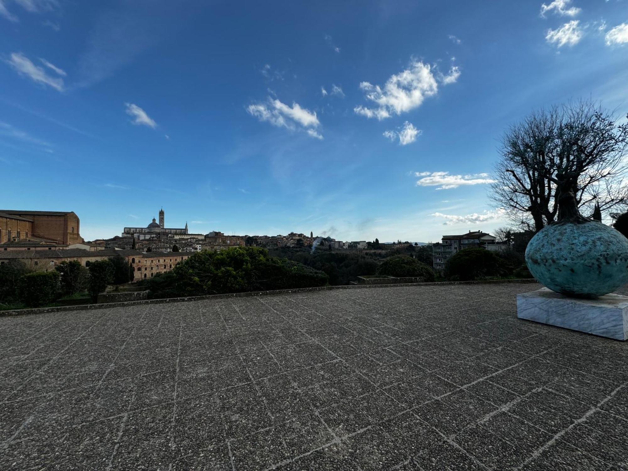 Skyline Siena Apartman Kültér fotó